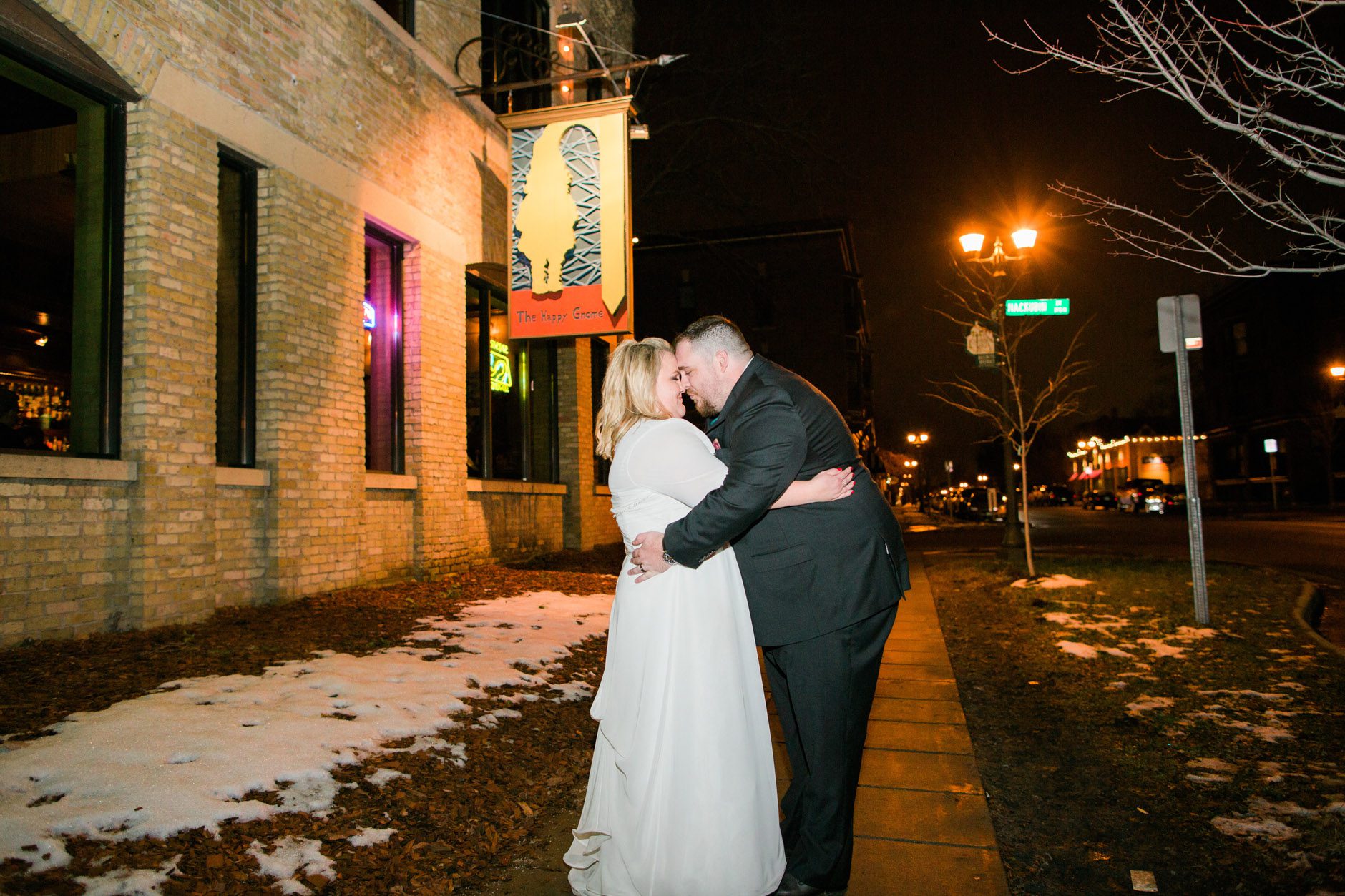EileenKPhoto-Wedding-Minnesota-HappyGnome-999