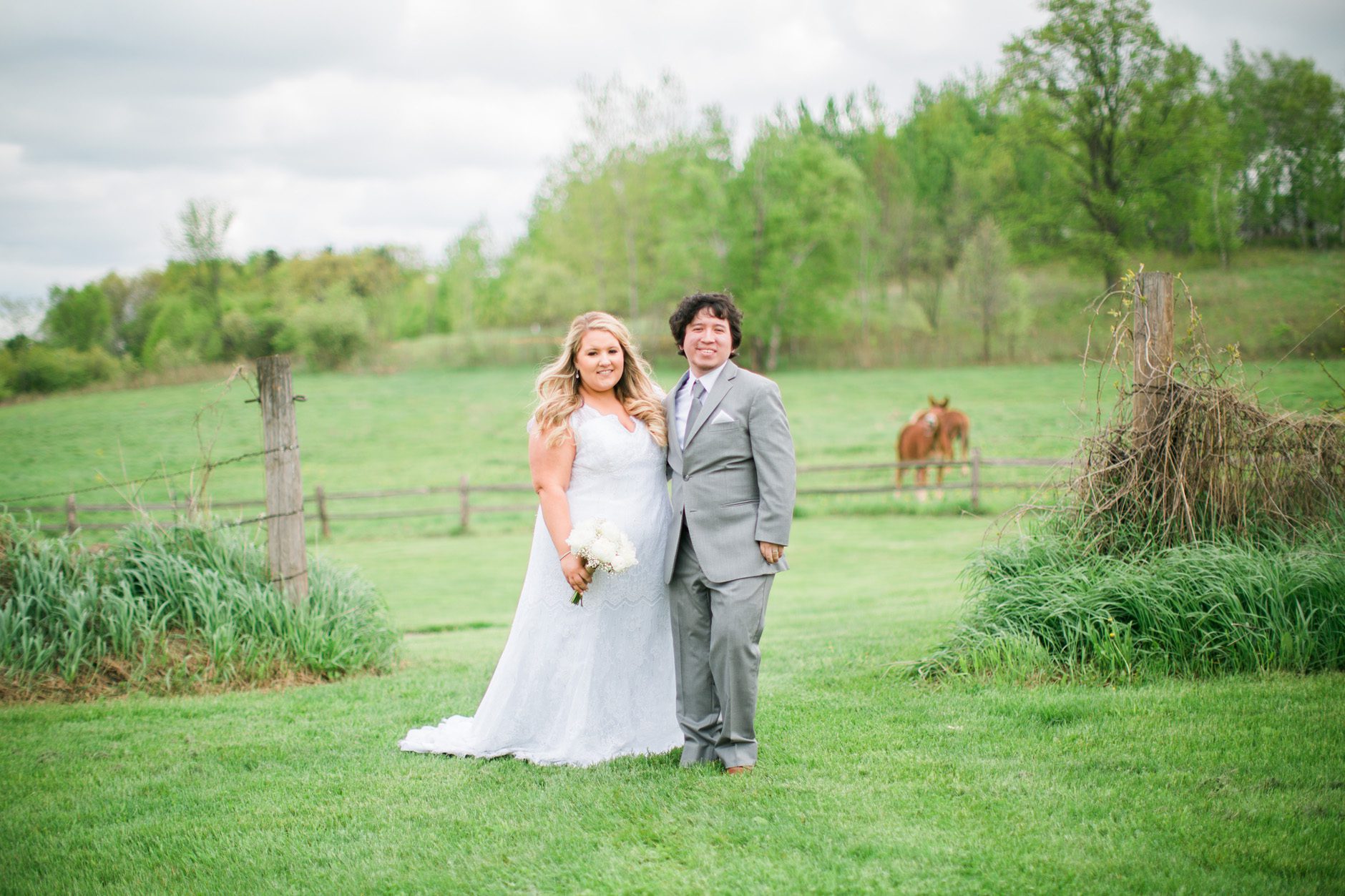 Enchanted-Barn-WI-Wedding-EileenKPhotography-0384